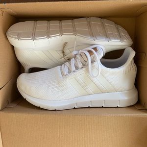 NWT Adidas size 9 white sneakers